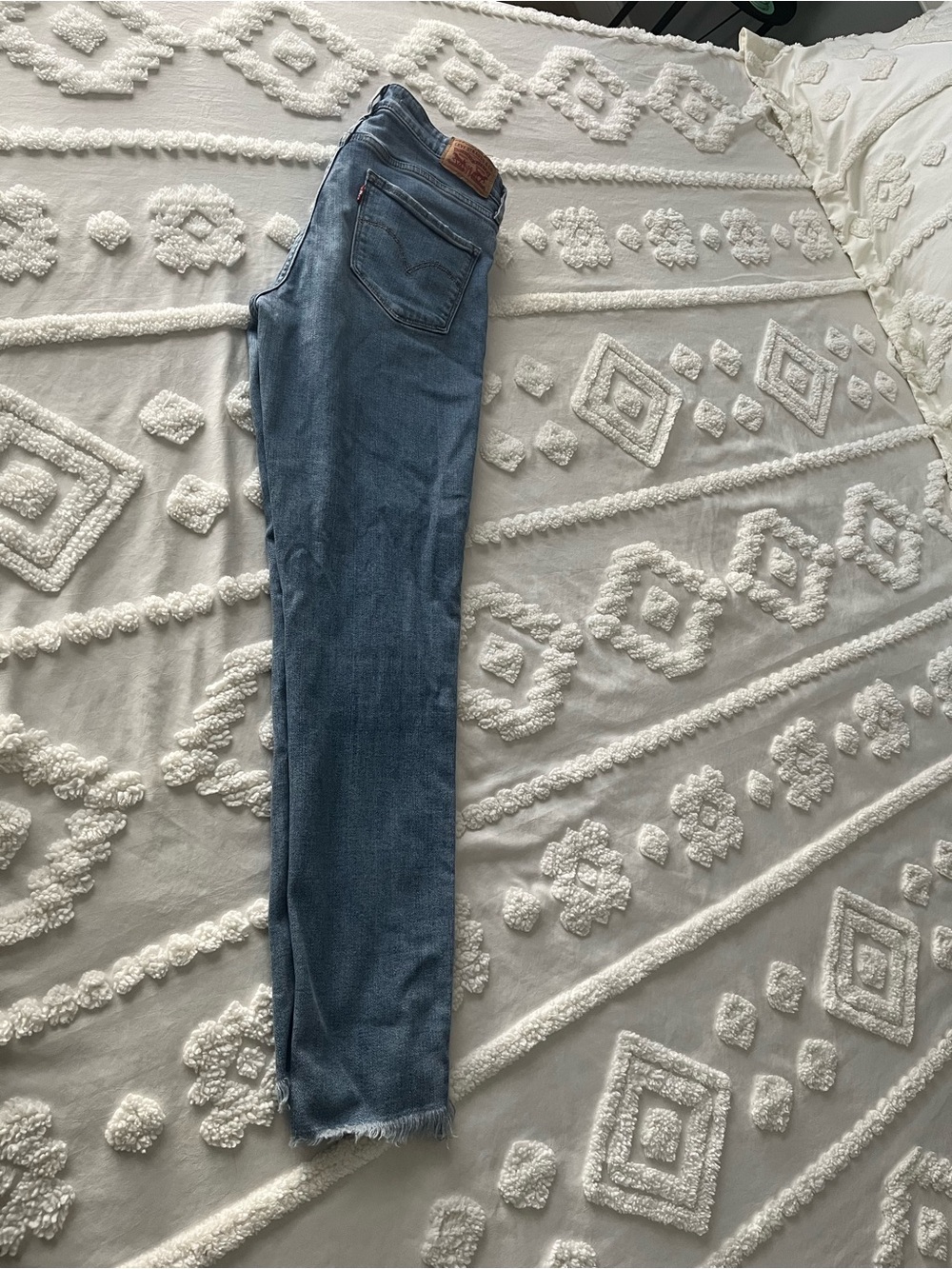 Levi's Light Blue Cropped Frayed Hem Jeans - Picture 2 of 3